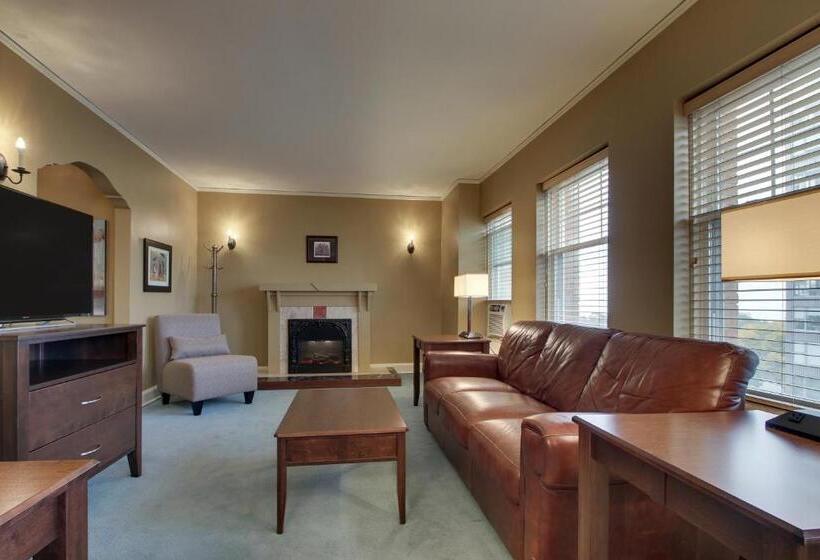 Люкс с гидромассажем, Knickerbocker On The Lake