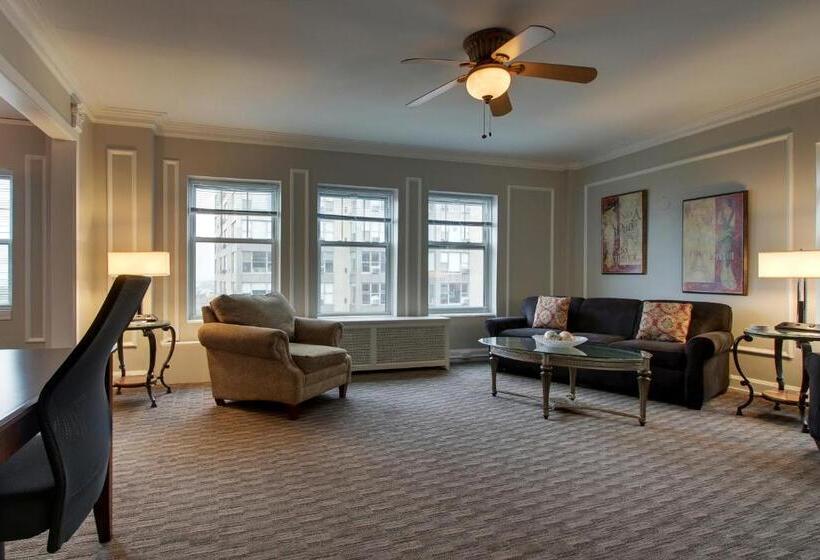 Люкс 2 Спальни, Knickerbocker On The Lake