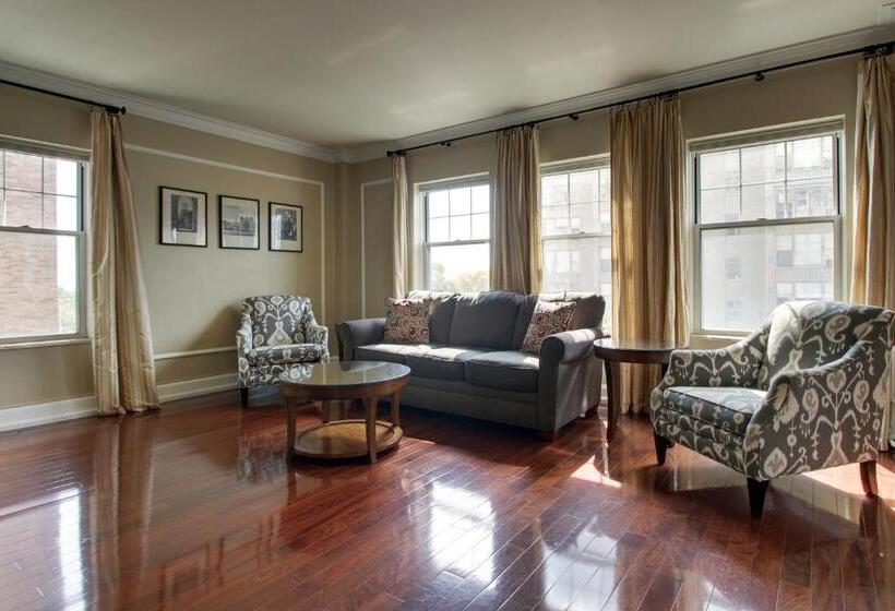 Люкс 2 Спальни, Knickerbocker On The Lake