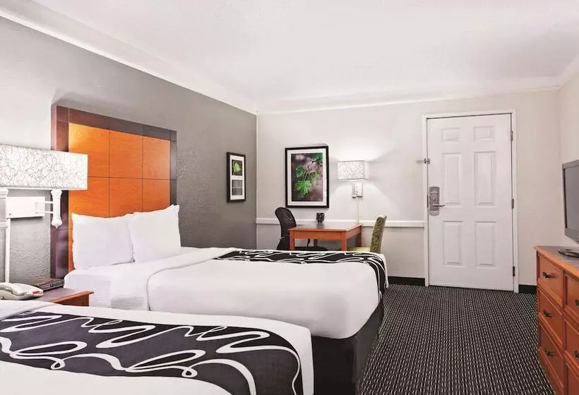 اتاق استاندارد با 2 تخت دوبل, La Quinta Inn By Wyndham Champaign