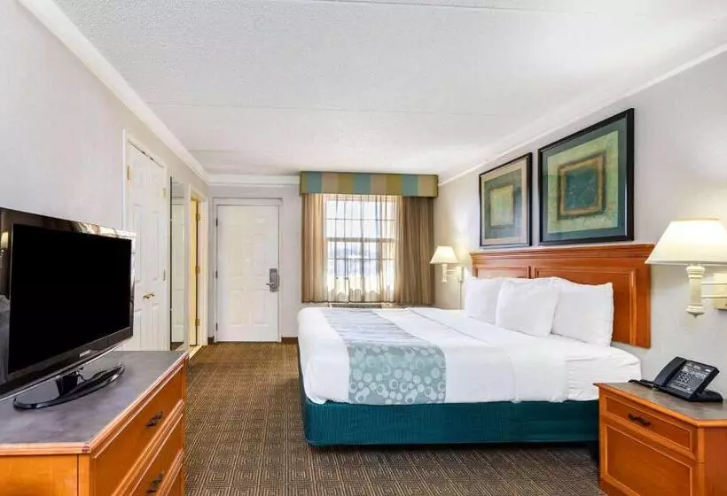 キングサイズベッドのスタンダードルーム, La Quinta Inn By Wyndham El Paso West