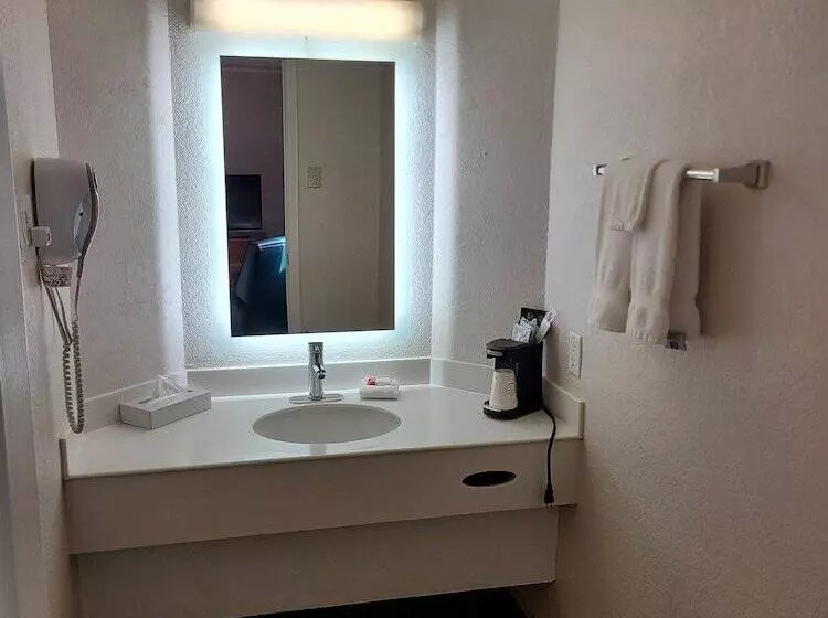デラックススイート, La Quinta Inn By Wyndham Farmington