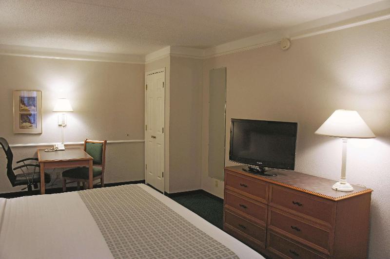 غرفة قياسية سرير كينج, La Quinta Inn By Wyndham Farmington