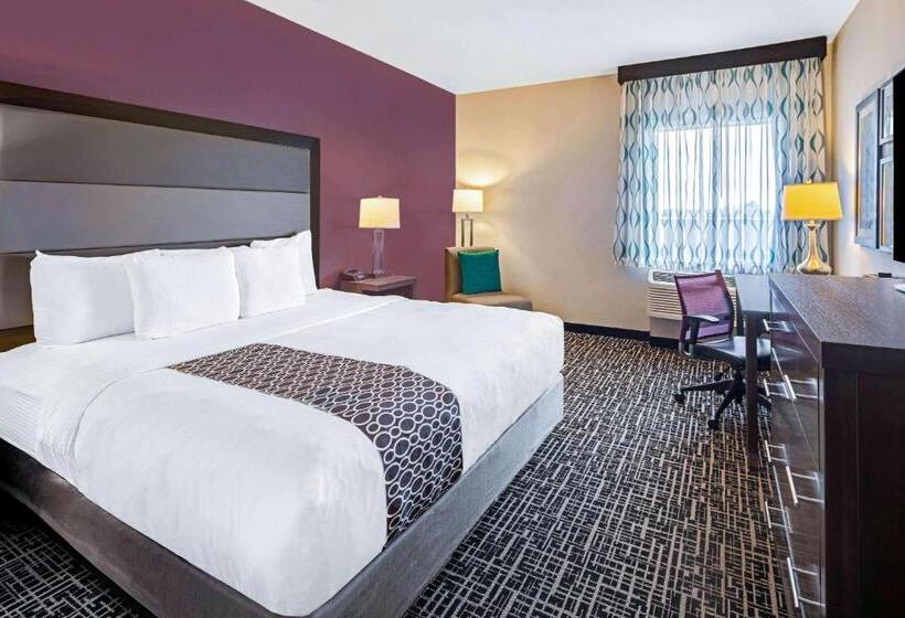 身障者適用キングサイズベッドルーム, La Quinta By Wyndham Mcallen La Plaza Mall