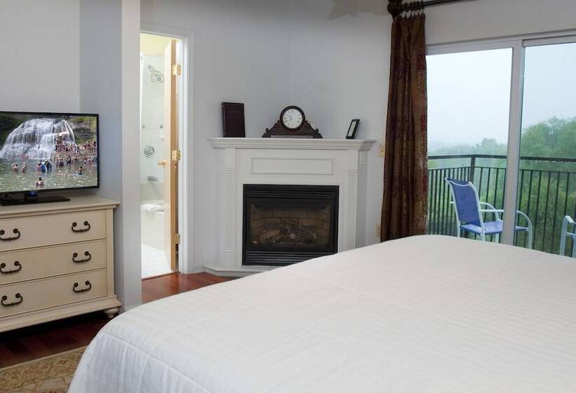 غرفة قياسية سرير كينج, La Tourelle Hotel & Spa