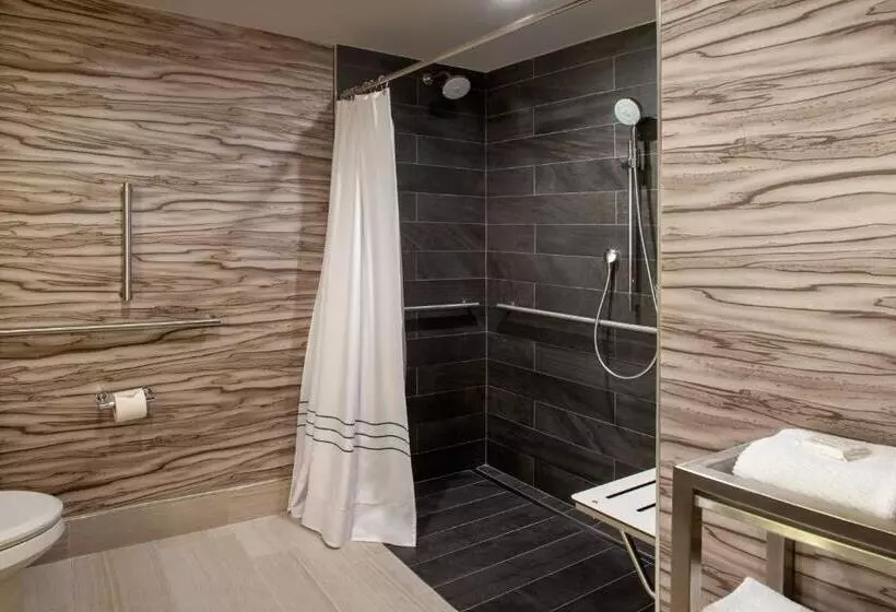 身障者適用キングサイズベッドルーム, Marriott Raleigh Durham Research Triangle Park