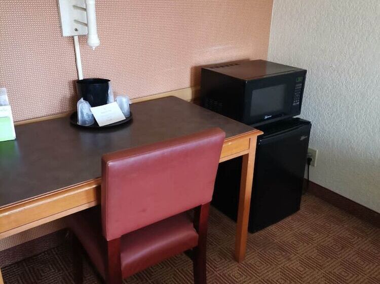 غرفة ديلوكس, Super 8 By Wyndham San Antonio Near Seaworld Ingram Park