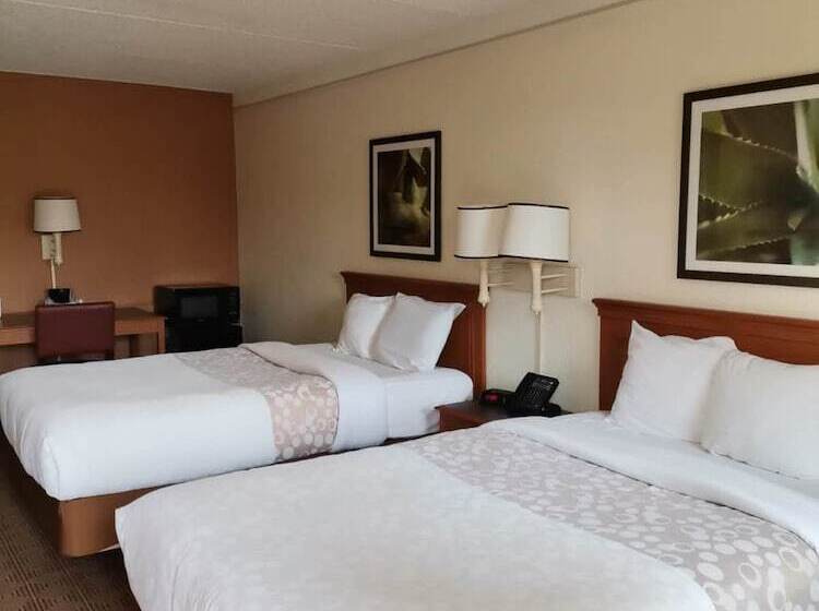 غرفة ديلوكس, Super 8 By Wyndham San Antonio Near Seaworld Ingram Park