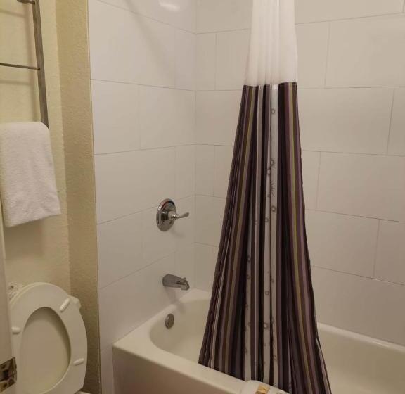 جناح غرفتين نوم, Super 8 By Wyndham San Antonio Near Seaworld Ingram Park