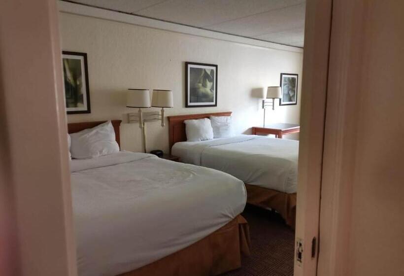 جناح غرفتين نوم, Super 8 By Wyndham San Antonio Near Seaworld Ingram Park