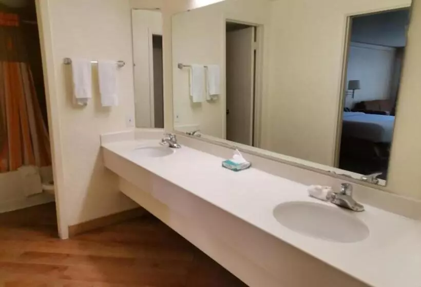 2ベッドスイートルーム, Super 8 By Wyndham San Antonio Near Seaworld Ingram Park