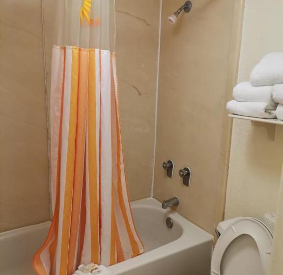 جناح غرفتين نوم, Super 8 By Wyndham San Antonio Near Seaworld Ingram Park