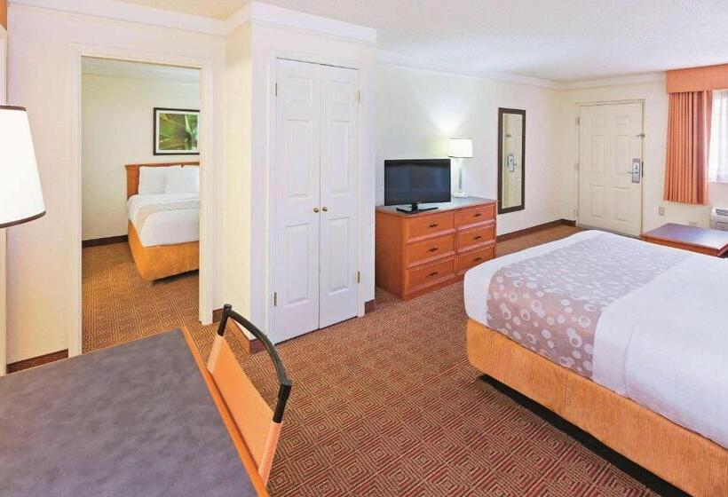 جناح غرفتين نوم, Super 8 By Wyndham San Antonio Near Seaworld Ingram Park