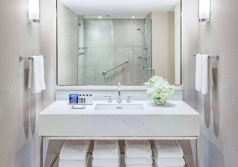 Presidenttisviitti, The Marquette Hotel, Curio Collection By Hilton