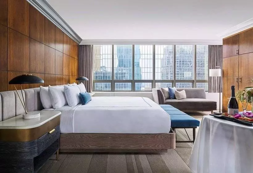 Presidenttisviitti, The Marquette Hotel, Curio Collection By Hilton