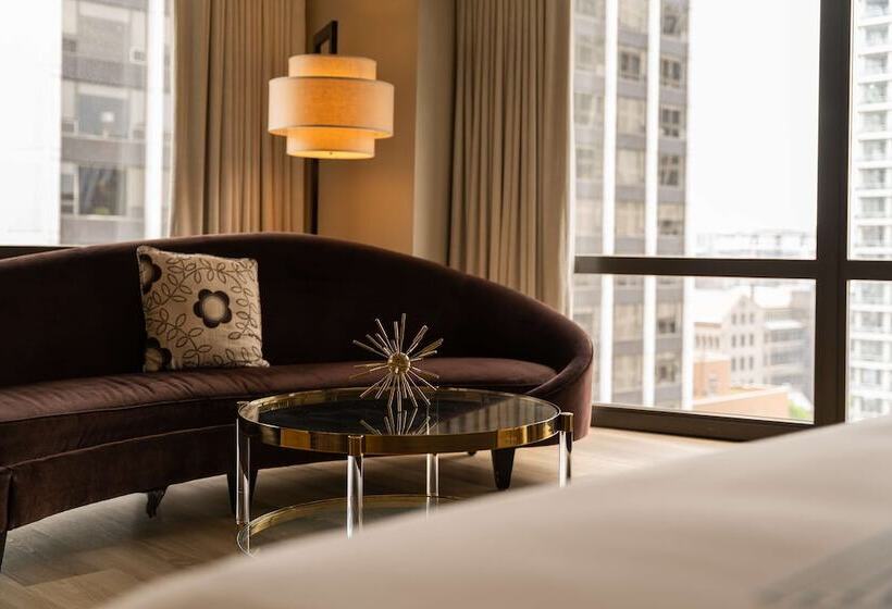 스탠다드 룸 더블 침대, Thompson Chicago, By Hyatt