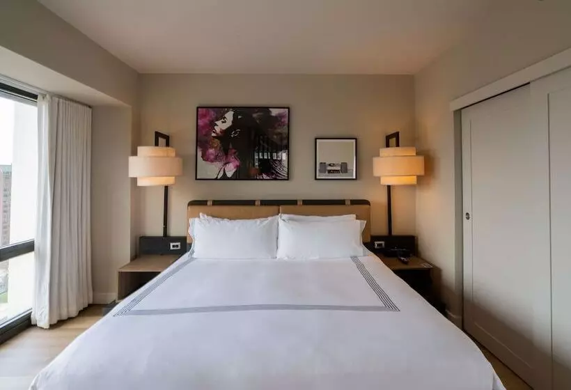 身障者適用ジュニアスイートルーム, Thompson Chicago, By Hyatt