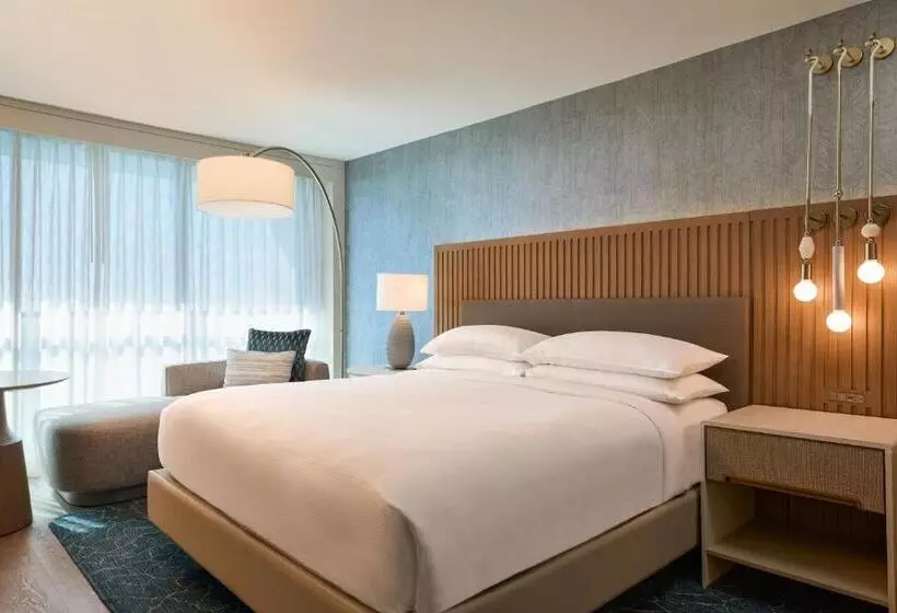 اتاق استاندارد با تخت بزرگ, Vea Newport Beach, A Marriott Resort & Spa