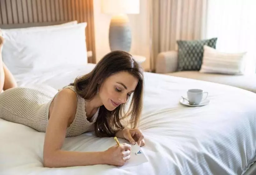 اتاق استاندارد با تخت بزرگ, Vea Newport Beach, A Marriott Resort & Spa
