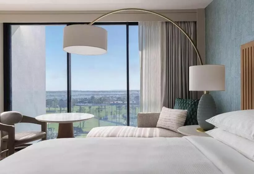 اتاق استاندارد با تخت بزرگ, Vea Newport Beach, A Marriott Resort & Spa