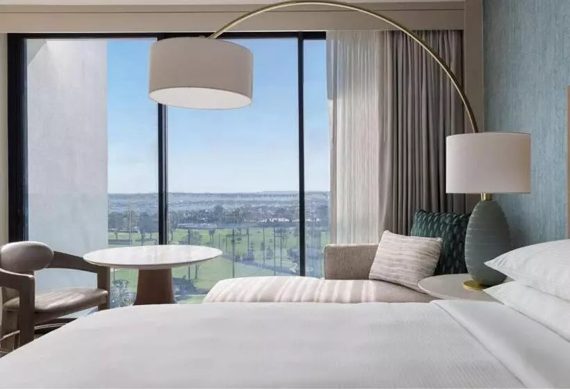 اتاق استاندارد با تخت بزرگ, Vea Newport Beach, A Marriott Resort & Spa