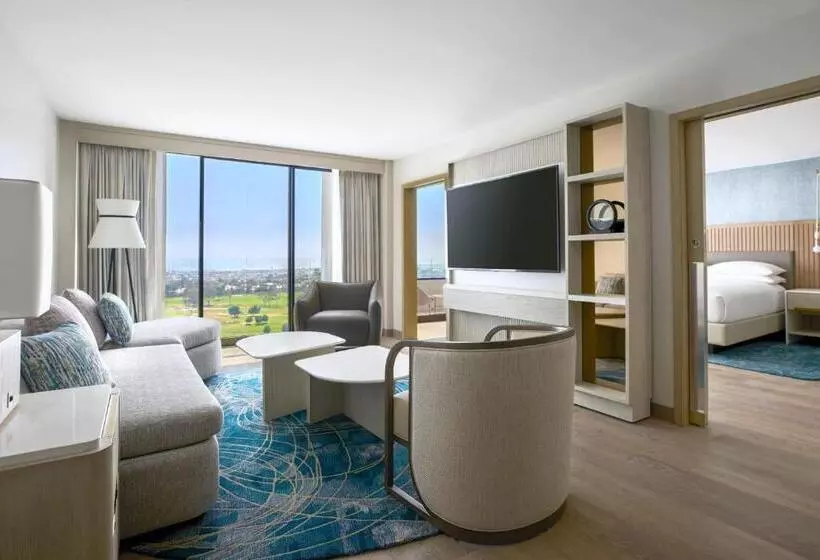 سوئیت با تخت بزرگ, Vea Newport Beach, A Marriott Resort & Spa