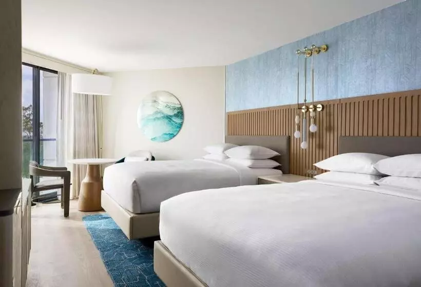 اتاق استاندارد با 2 تخت دوبل, Vea Newport Beach, A Marriott Resort & Spa