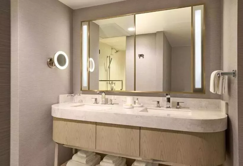 سوئیت با تخت بزرگ, Vea Newport Beach, A Marriott Resort & Spa