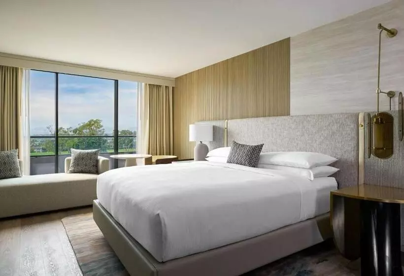 اتاق استاندارد با تخت بزرگ, Vea Newport Beach, A Marriott Resort & Spa