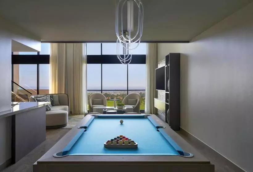 سوئیت با تخت بزرگ, Vea Newport Beach, A Marriott Resort & Spa