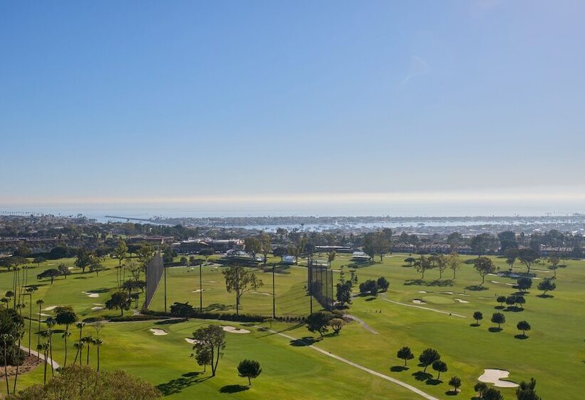Люкс 3 Спальни, Vea Newport Beach, A Marriott Resort & Spa