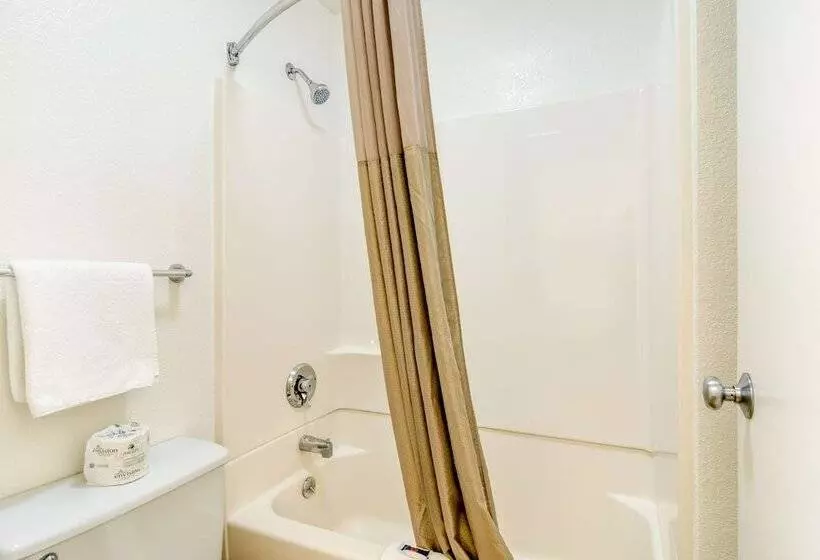 اتاق لوکس, Motel 6 Schiller Park, Il Chicago O Hare