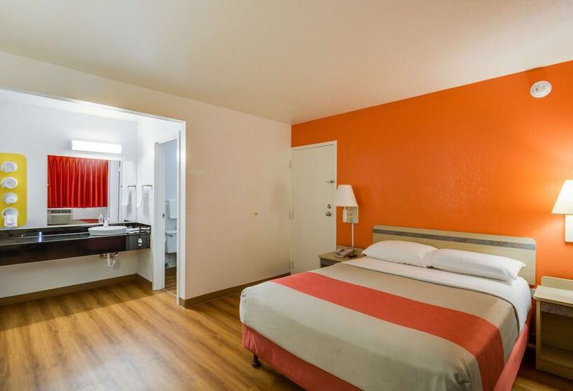 اتاق لوکس, Motel 6 Schiller Park, Il   Chicago O Hare