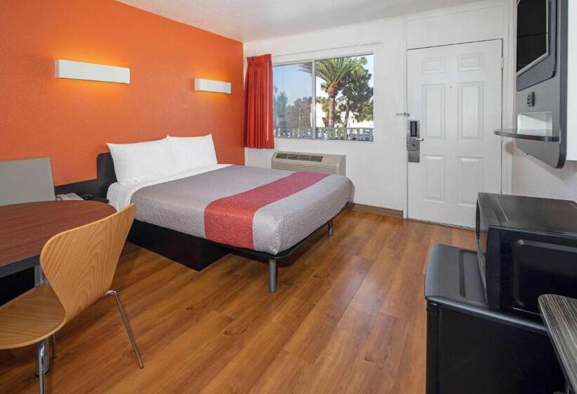Номер Стандарт, Motel 6 Ventura, Ca   Beach