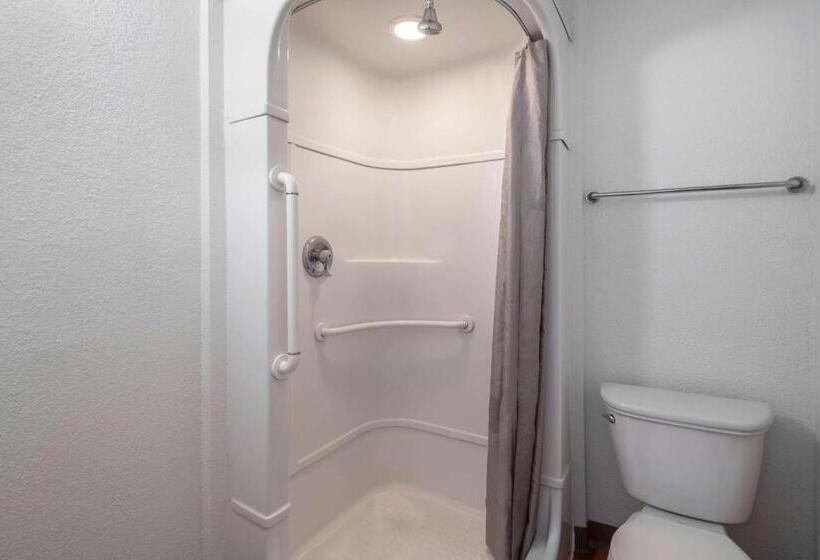 スタンダード4人部屋, Motel 6 Ventura, Ca Beach