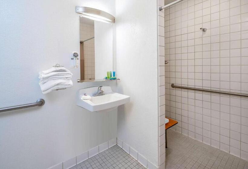 身障者適用スタンダードルーム, Motel 6 Ventura, Ca Beach