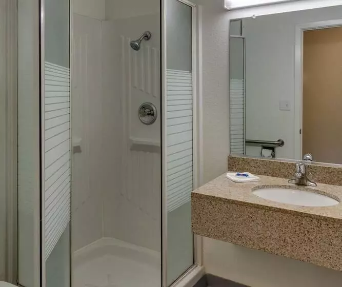 ２ダブルベッドのスタンダードルーム, Motel 6 Spokane, Wa  West