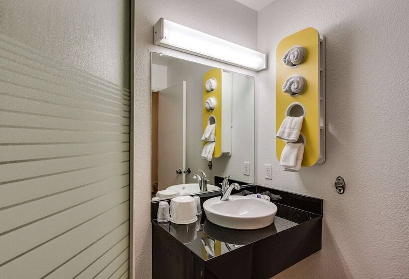 带2个双人床的标准工作室, Motel 6 Spokane, Wa  West