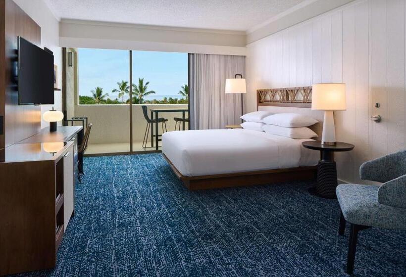 클럽 룸 킹침대, Outrigger Kona Resort And Spa