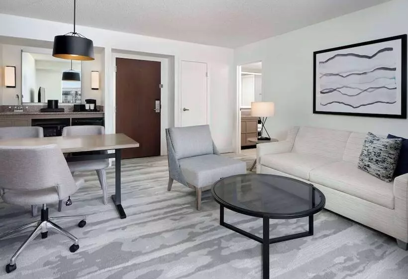 ２ダブルベッドのスタンダードルーム, Embassy Suites By Hilton Myrtle Beach Oceanfront Resort