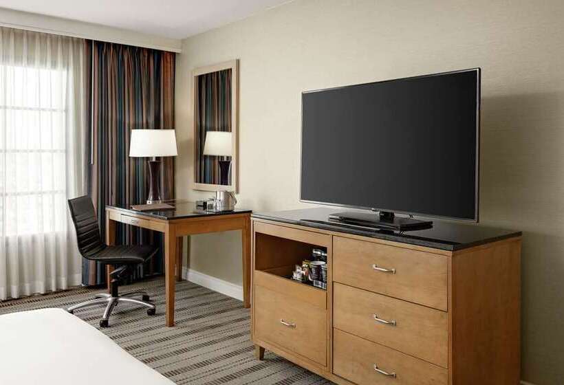 Люкс, Embassy Suites By Hilton Myrtle Beach Oceanfront Resort