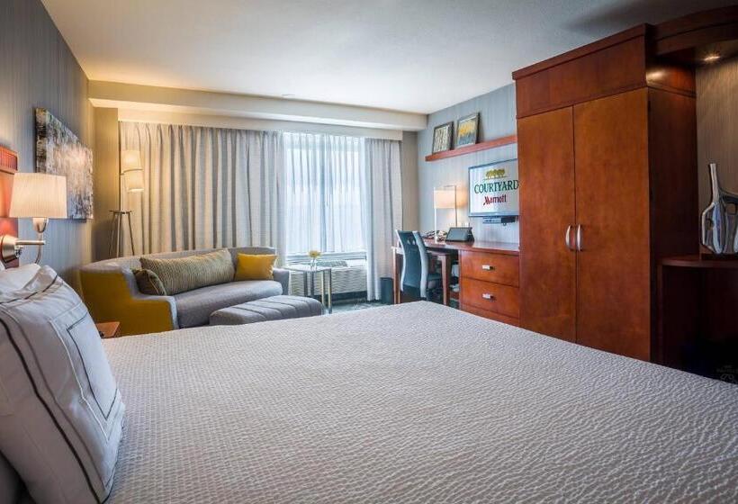 חדר סטנדרט, מיטת קינג, מותאם לאדם עם מוגבלויות, Courtyard Culver City Los Angeles