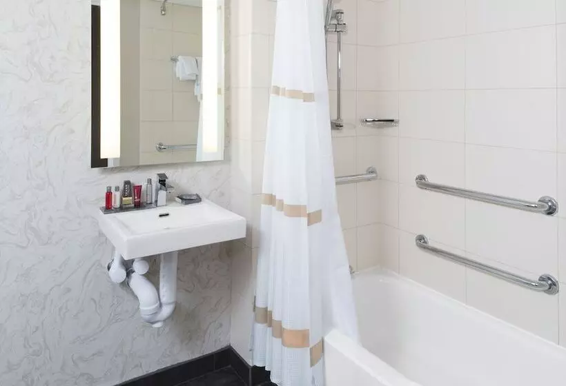 ２ダブルベッドのスタンダードルーム, Durham Marriott City Center