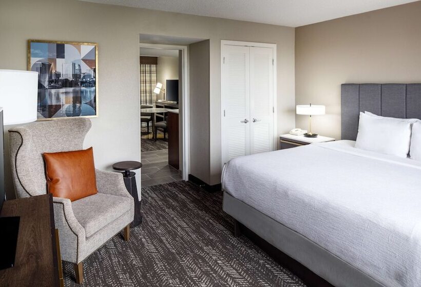 סוויטה מותאמת לאדם עם מוגבלויות, Embassy Suites By Hilton Orlando North