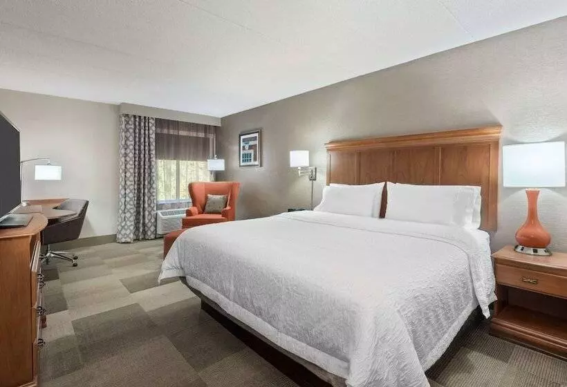 ダブルベッドスタンダードルーム, Hampton Inn Danbury