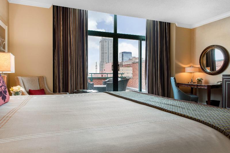 带城市景观的优质房间, Omni Severin