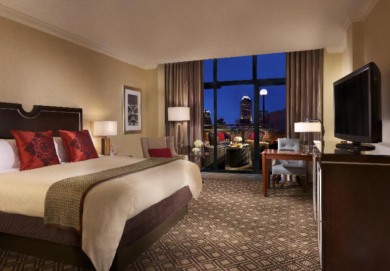 带城市景观的优质房间, Omni Severin