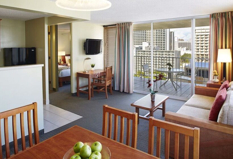 스위트, Pacific Monarch