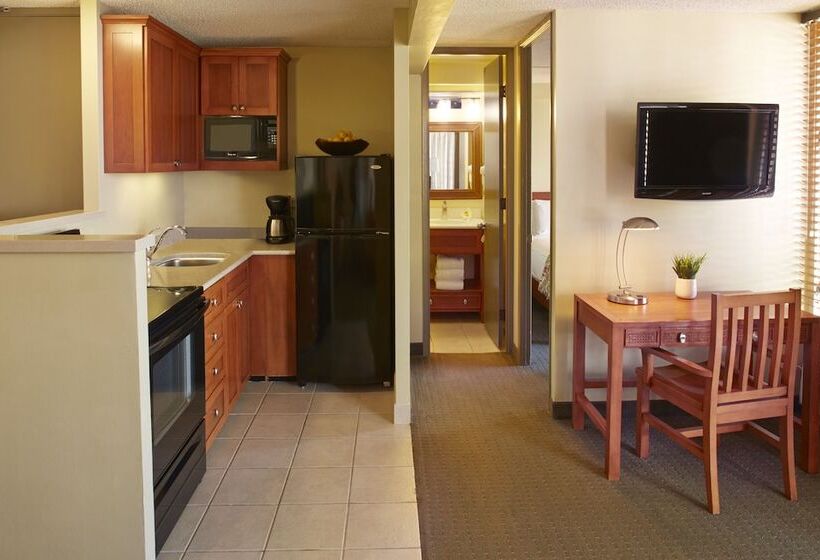 측면 바다 전망 스위트, Pacific Monarch