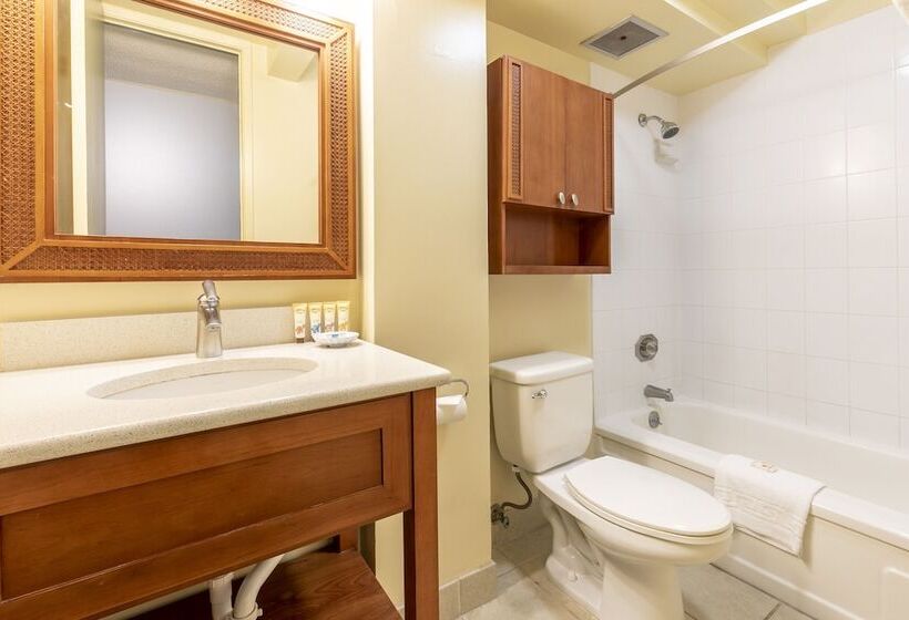 스탠다드 스튜디오 측면 바다 전망, Pacific Monarch